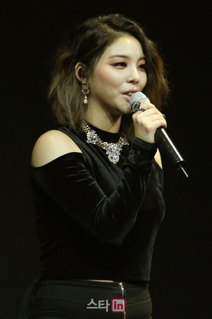 【フォト】Aileeが4thミニアルバムの先行公演