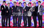 【フォト】EXO、8人8様のスーツ姿＝2017 SBS歌謡大祭典