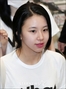 【フォト】チリから戻ったTWICE、「新曲PRシャツ」姿で入国