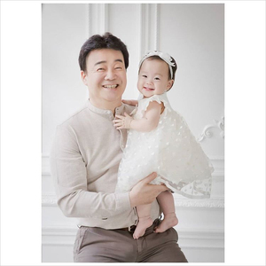 【フォト】まるで絵画のように…ペク・ジョンウォン＆ソ・ユジンの家族写真