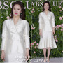 セレブファッション:キム・ヒョンジュ、真珠のように輝く白コーデ