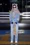 【フォト】BLACKPINKジェニー、子熊の帽子＆サングラスの空港ファッション