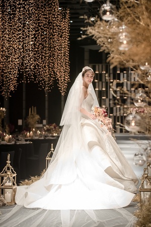 【フォト】ソ・ヒョリム「優雅なウエディングドレス姿」結婚式の写真公開