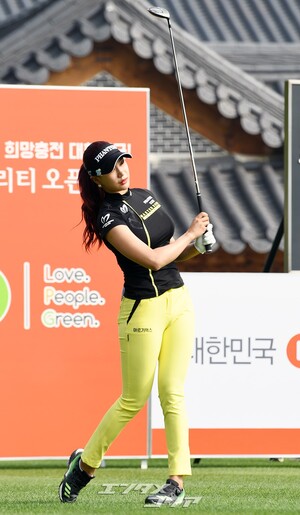 【フォト】「ゴルフの女神」ユ・ヒョンジュの美しいスイング