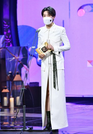 【フォト】KBS芸能大賞授賞式に出席したスターたち