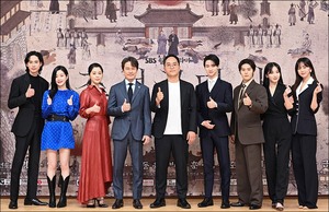 【フォト】チャン・ドンユン＆カム・ウソン主演『朝鮮退魔師』制作発表会
