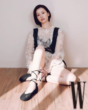 【フォト】チョン・ユミ、独特の愛らしい魅力と幻想的雰囲気