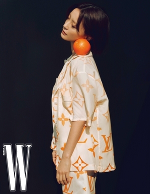 【フォト】チョン・ユミ、独特の愛らしい魅力と幻想的雰囲気