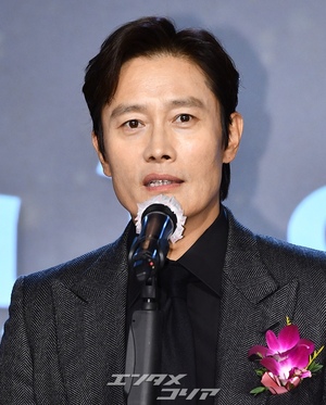イ・ビョンホン、韓国の俳優として初めてカンヌ閉幕式のプレゼンターに 「授賞部門は未定」