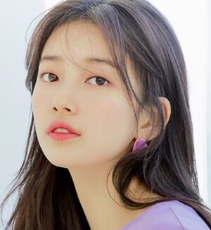 女優で歌手のスジ 未熟児の手術費用支援