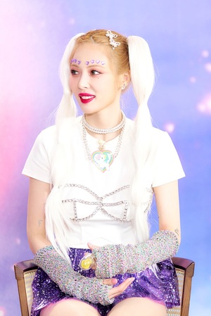 【フォト】DAWN＋ヒョナ、「初デュエットアルバムで音楽活動再開」