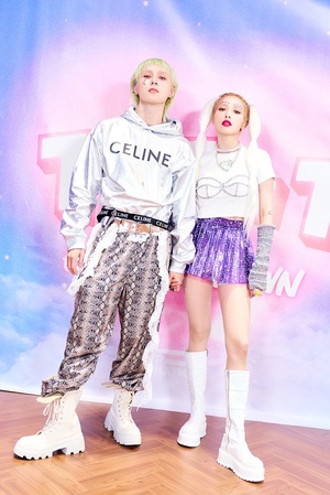 【フォト】DAWN＋ヒョナ、「初デュエットアルバムで音楽活動再開」