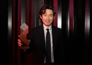 韓国映画制作家協会賞の主演男優賞にソル・ギョング…今年5冠
