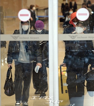 【フォト】MONSTA X、それぞれ異なる魅力のファッションで韓国入り