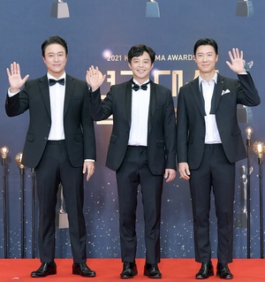 【フォト】SF9ロウン＆パク・ウンビン出席「2021 KBS演技大賞」レッドカーペット