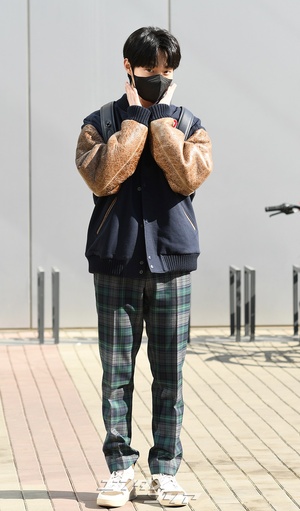 【フォト】『今、私たちの学校は…』主演陣、バラエティー収録のため出勤