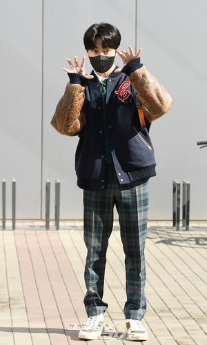 【フォト】『今、私たちの学校は…』主演陣、バラエティー収録のため出勤