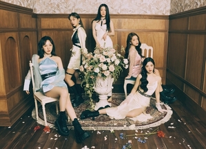 Red Velvet 日本初フルアルバムを6日リリース