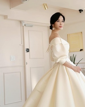 【フォト】元JEWELRYチョ・ミナがウエディングドレス姿公開