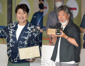 ソン・ガンホが仁川空港に凱旋「日本の巨匠・是枝監督と韓国の俳優がタッグを組んだ作品、大きな意味」