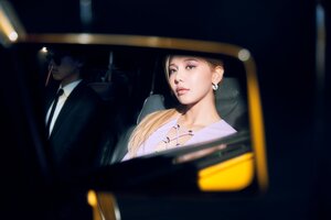 【フォト】「Mr.Taxi」に乗って登場した少女時代テヨン＆スヨン＆ソヒョン、歴代級の美