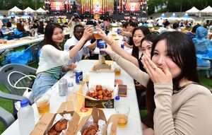 チキンが一番多く売れる曜日は…金曜日よりも土曜日