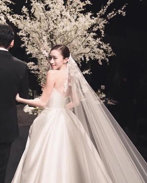 【フォト】コ・ソンヒ、美しい結婚式写真公開