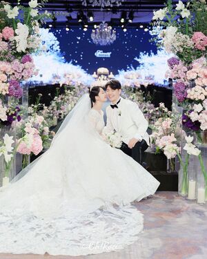 【フォト】パク・スホン、笑顔の結婚式写真公開