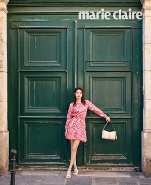 【フォト】少女時代スヨン、パリで楽しむ「夏休み」…魅力的なジェットセット風コーデ