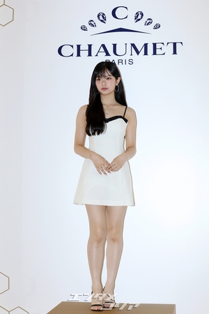 【フォト】NewJeansハニ　ミニワンピで人形ビジュアル…「CHAUMET」イベント出席