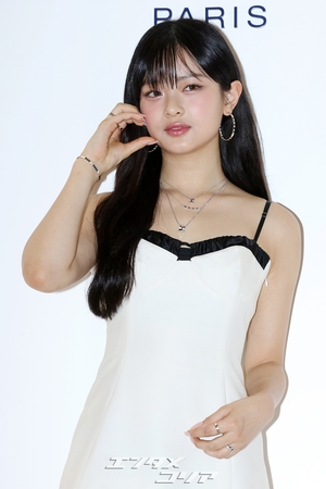 【フォト】NewJeansハニ　ミニワンピで人形ビジュアル…「CHAUMET」イベント出席