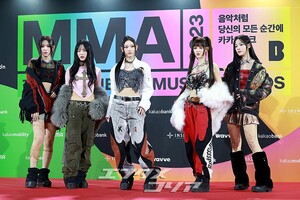 【フォト】NewJeans、格の違うファッションセンス　＝2023MMA