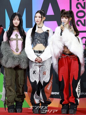 【フォト】NewJeans、格の違うファッションセンス　＝2023MMA