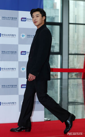【フォト】イム・ユナ、チュ・ジフン、ユ・ジェソク出席　「第28回消費者の日　授賞式」