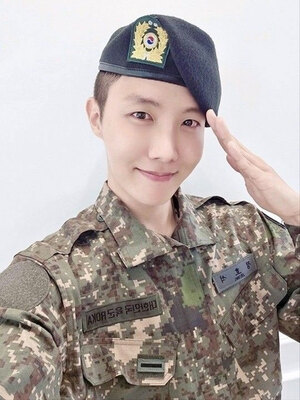 徴兵：BTS・J-HOPE　軍で書いた手紙「いつもありがとう…元気にしています」