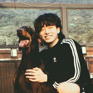 BTSのJUNG KOOK、「愛犬自慢」で世界新記録…兵役中も冷めない影響力