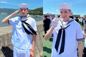 徴兵：NCTテヨン、海軍修了式でりりしい姿披露　「たくましい男になる」
