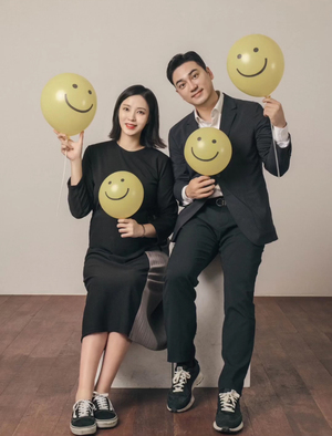 ユン・ソクヒョン&チョン・イニョン夫妻に双子誕生 「ドタバタ育児、うまくやりたい」