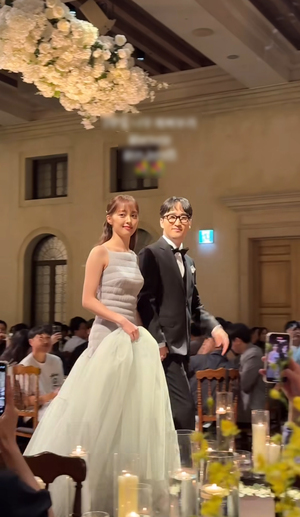 【フォト】キム・ボラ＆チョ・バルン、キュートなカップル…美しい結婚式