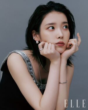 【フォト】IU　大人の女性の魅力…シックなムードのグラビア公開