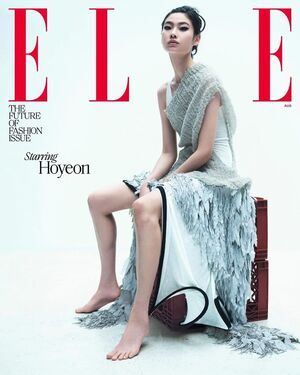 【フォト】「韓国人俳優初」チョン・ホヨン、単独で『ELLE US』表紙飾る…堂々ポーズ