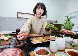【フォト】きょうはtzuyangと一緒に韓国産豚肉を食べる日