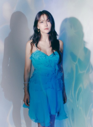 【フォト】KARA　ニューシングル『I Do I Do』コンセプトフォト公開…ファンタジックな青い波のイメージ