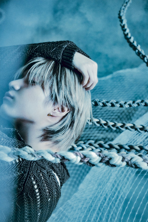 【フォト】ネット×ロープ×パンジー×鏡…テミンならではの魅力