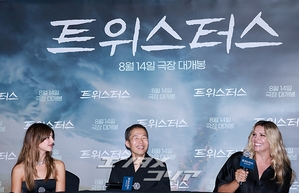 【フォト】米で大ヒットの映画『ツイスターズ』韓国上陸