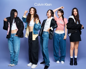 【フォト】NewJeans　完璧「Y2K」コーデ…デニムでクールに