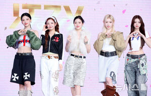 【フォト】ITZY、ニューアルバムのリリース記念記者懇談会