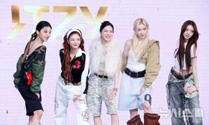 【フォト】ITZY、ニューアルバムのリリース記念記者懇談会