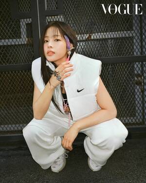 【フォト】NewJeans、「NIKE」を身にまといクール＆躍動的…5人それぞれのブロックコアルック