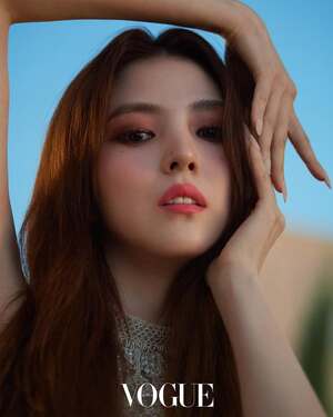 【フォト】ハン・ソヒ、バラの花より美しく魅惑的でセクシー